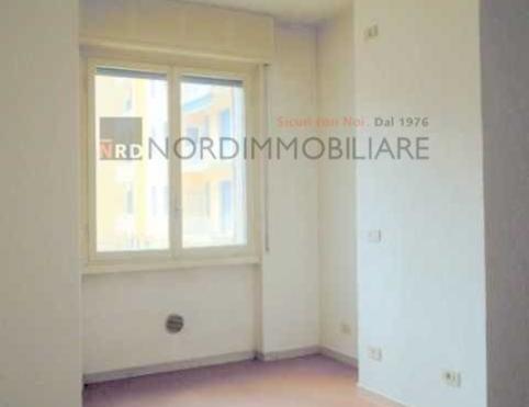 TRILOCALE CON CUCINA ARREDATA IN AFFITTO - Brescia