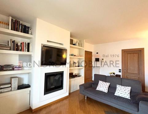 Brescia Via Veneto signorile appartamento con terrazza - Brescia