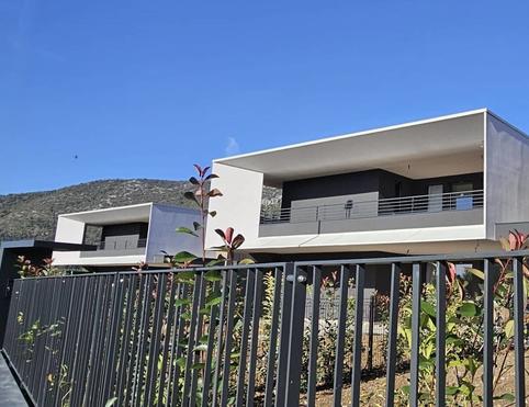 GARDEN VILLA QUADRILOCALE IN VILLA CON GIARDINO - Brescia