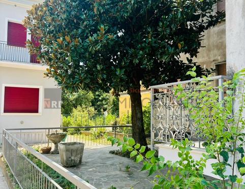 SAN POLO LUMINOSO TRILOCALE RISTRUTTURATO - Brescia