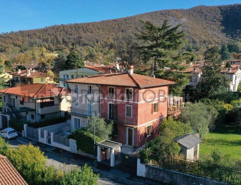 VILLA BIFAMILIARE IN VENDITA - Brescia